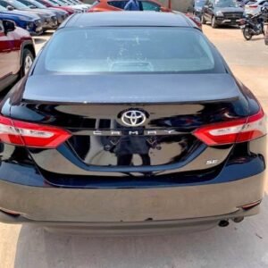 Toyota Camry SE 2019 – 4 Cylindres Essence – Boîte Automatique – Full Options – Super Économique – Prix à Débattre