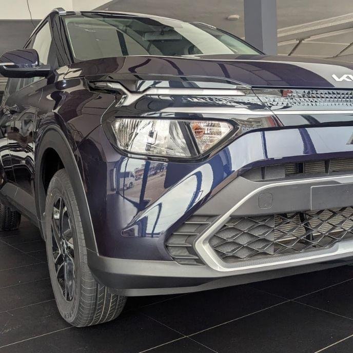 Kia Carens GL 2025 V4 7 places - Neuf - Wolf Car Motor Showroom Bénin - Image 3